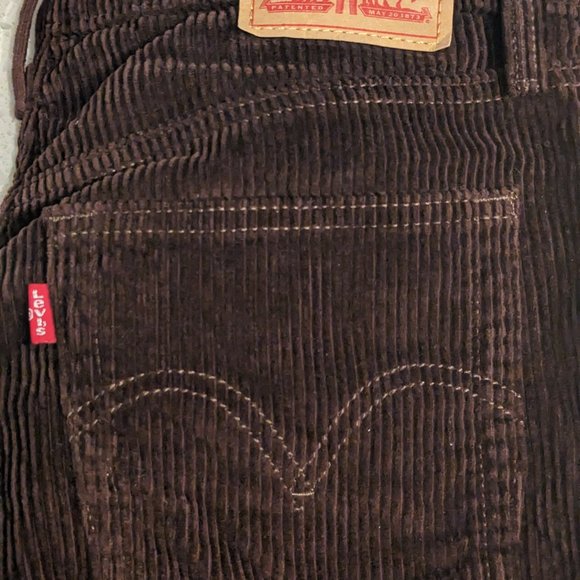 Brown LEVI Cords- Wedgie straight leg fit - Picture 4 of 4